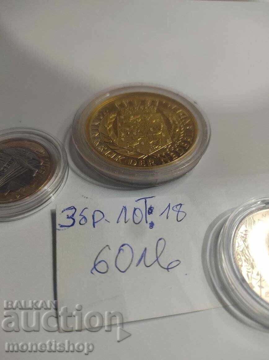 3 pcs. Medals coins in protective capsules 3 pcs. Medals coins in protective capsules