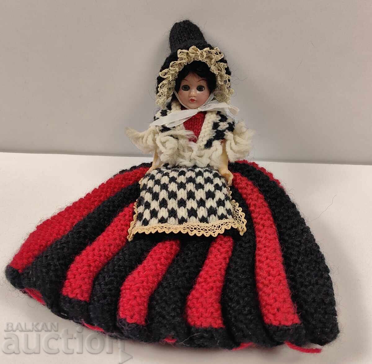 ΠΑΛΙΑ ΚΟΥΚΛΑ ΚΟΥΚΛΙΤΣΑ ΠΑΙΔΙΚΟ ΠΑΙΧΝΙΔΙ με τιμή 29.00 BGN | € 14.83