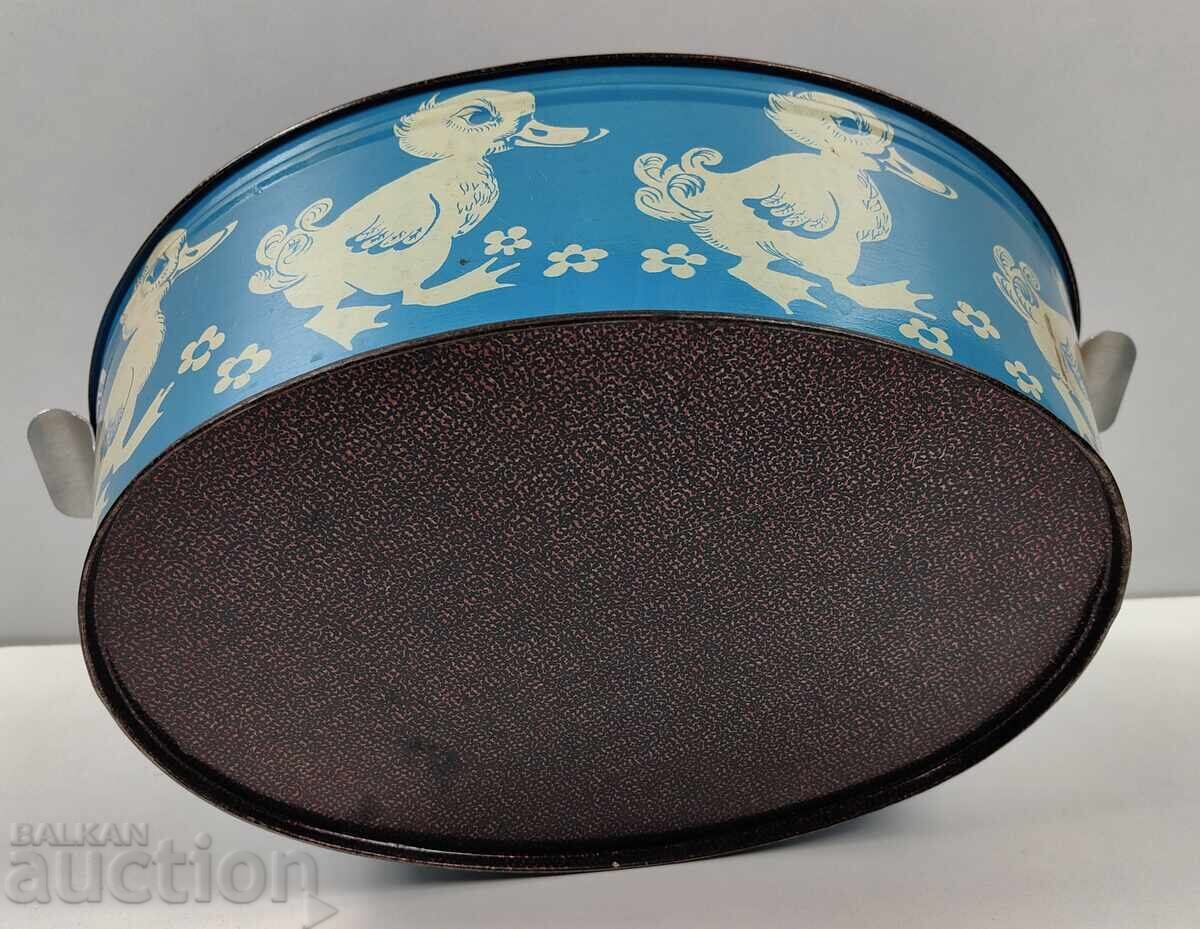 Licitație URSS JUCĂRIE PENTRU COPII DIN TABLĂ, VAPOR, COȘ, LEGĂN, GĂLEATĂ