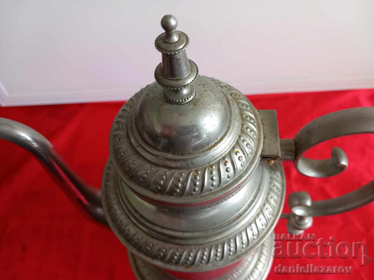 1900g. Παλαιό Μπαρόκ Κανάτα, Τσαγιέρα με τιμή 55.00 BGN | € 28.12 1900g. Παλαιό Μπαρόκ Κανάτα, Τσαγιέρα με τιμή 55.00 BGN | € 28.12