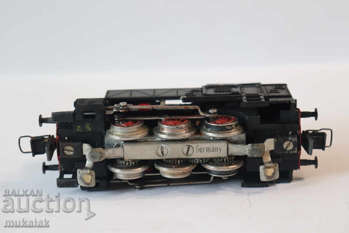 TRIX EXPRESS H0 1/87 LOCOMOTIVE WAGON TRAIN TRAIN RAILWAY - 6 TRIX EXPRESS H0 1/87 LOCOMOTIVE WAGON TRAIN TRAIN RAILWAY - 6