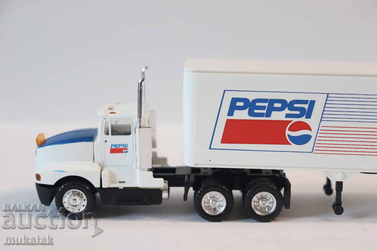 HERPA H0 1/87 KENWOOD USA TRUCK TIR PEPSI MODEL CAR with price 30.00 BGN | € 15.34