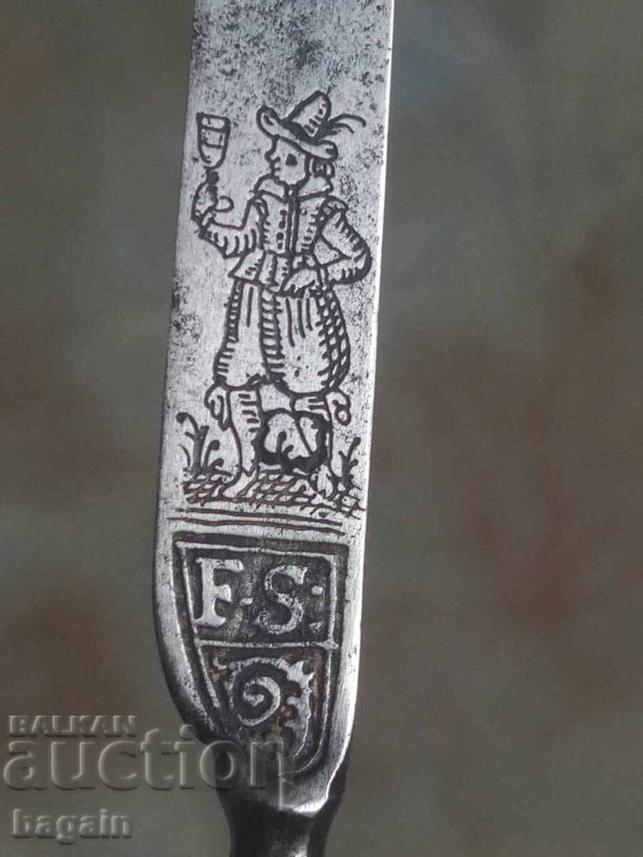 Ножове на аристократ. с цена 3000.00 лв. | € 1533.88 Ножове на аристократ. с цена 3000.00 лв. | € 1533.88