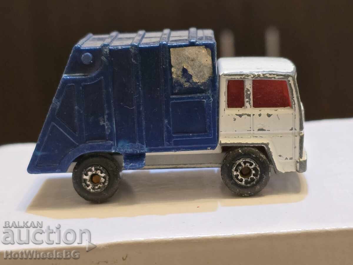 Matchbox No 36D Camion de gunoi 1980 god cu preț 2.49 BGN | € 1.27
