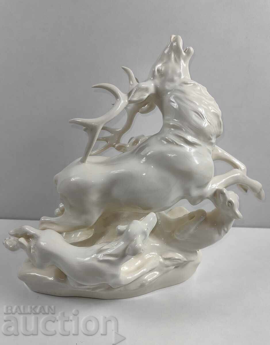 BEAUTIFUL LARGE HUNTING STATUETTE FIGURE DEER DOG LHOTA with price 750.00 BGN | € 383.47 BEAUTIFUL LARGE HUNTING STATUETTE FIGURE DEER DOG LHOTA with price 750.00 BGN | € 383.47