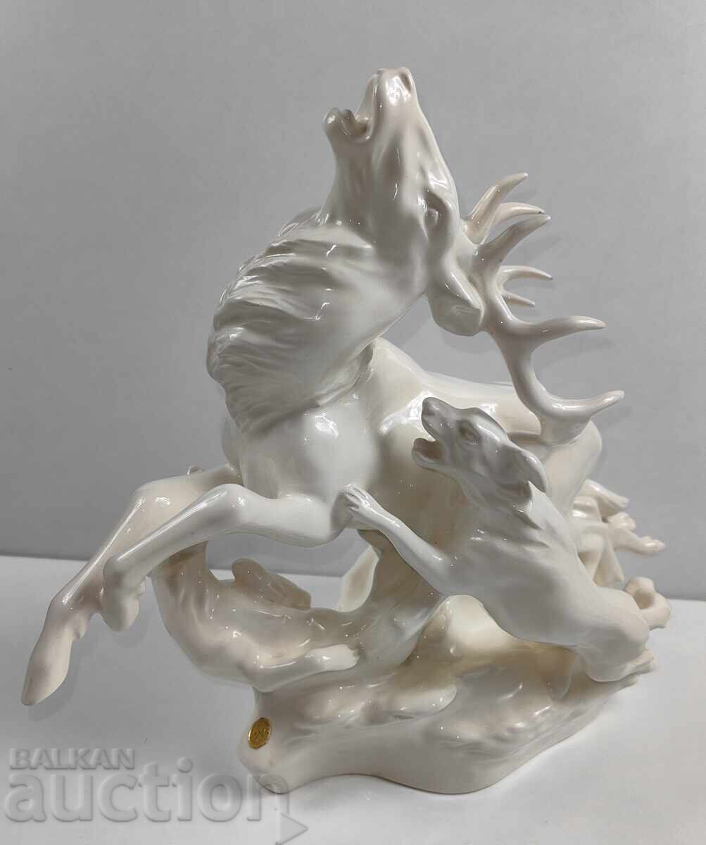 BEAUTIFUL LARGE HUNTING STATUETTE FIGURE DEER DOG LHOTA BEAUTIFUL LARGE HUNTING STATUETTE FIGURE DEER DOG LHOTA