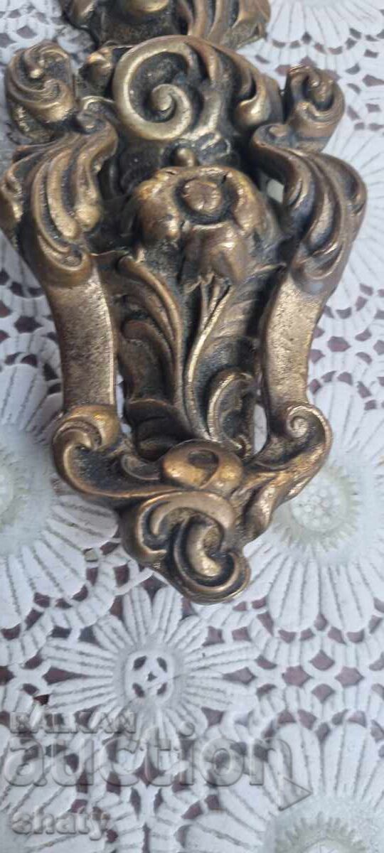 Licitație ciocănitor din bronz Licitație ciocănitor din bronz