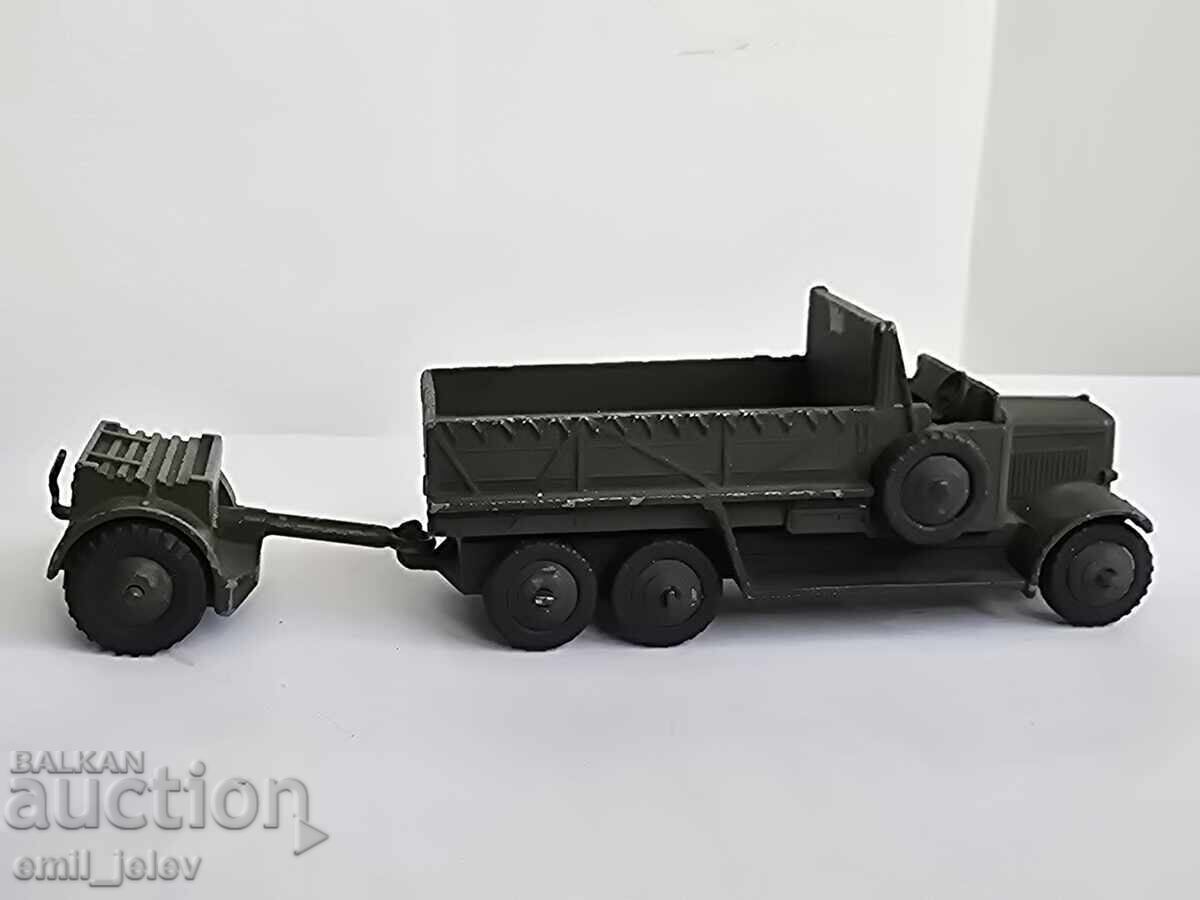 Dinky Toys No 687+151b Army 6 Wheel Covered Wagon Truck с цена 29.99 лв. | € 15.33 Dinky Toys No 687+151b Army 6 Wheel Covered Wagon Truck с цена 29.99 лв. | € 15.33