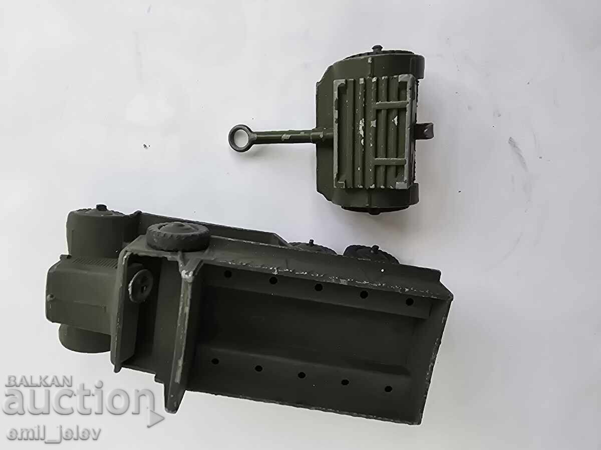 Dinky Toys No 687+151b Army 6 Wheel Covered Wagon Truck - 6 Dinky Toys No 687+151b Army 6 Wheel Covered Wagon Truck - 6