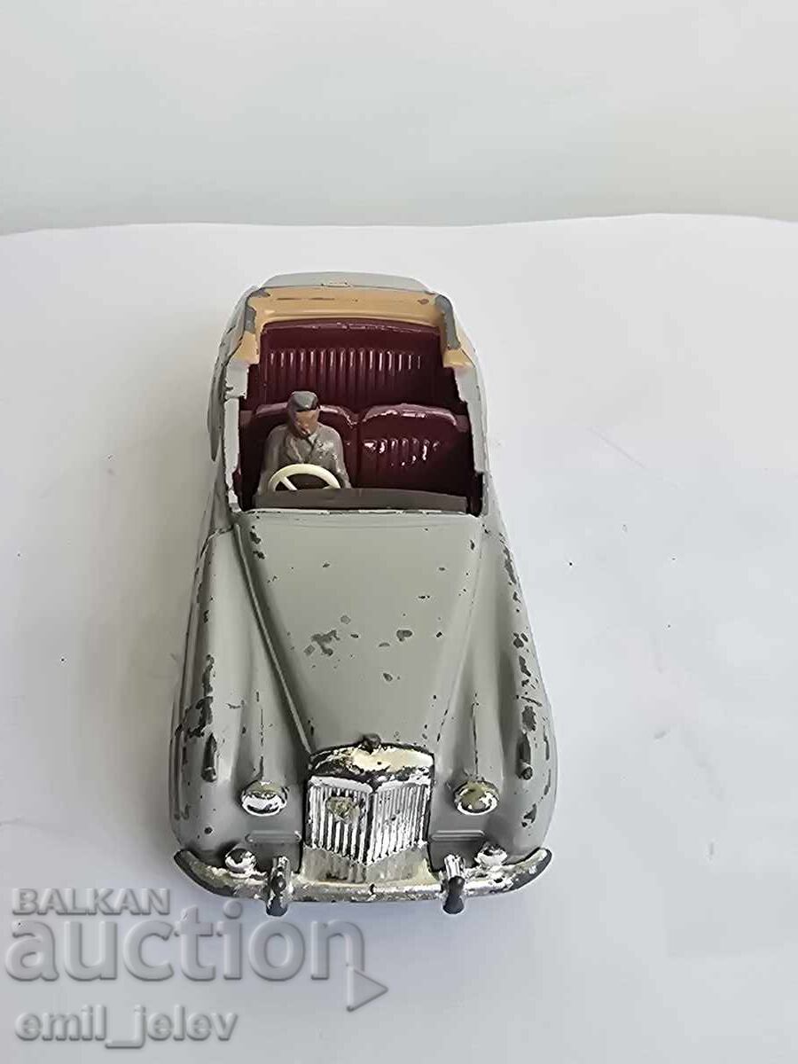 Dinky Toys No 194 Bentley S2 - 6 Dinky Toys No 194 Bentley S2 - 6