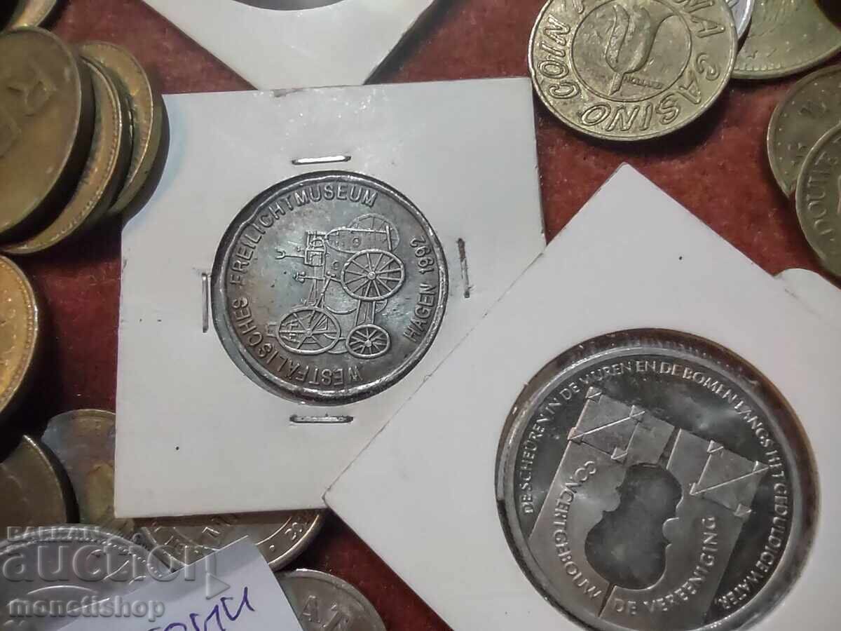 Лот от над 50бр токени-жетони с цена 30.00 лв. | € 15.34 Лот от над 50бр токени-жетони с цена 30.00 лв. | € 15.34