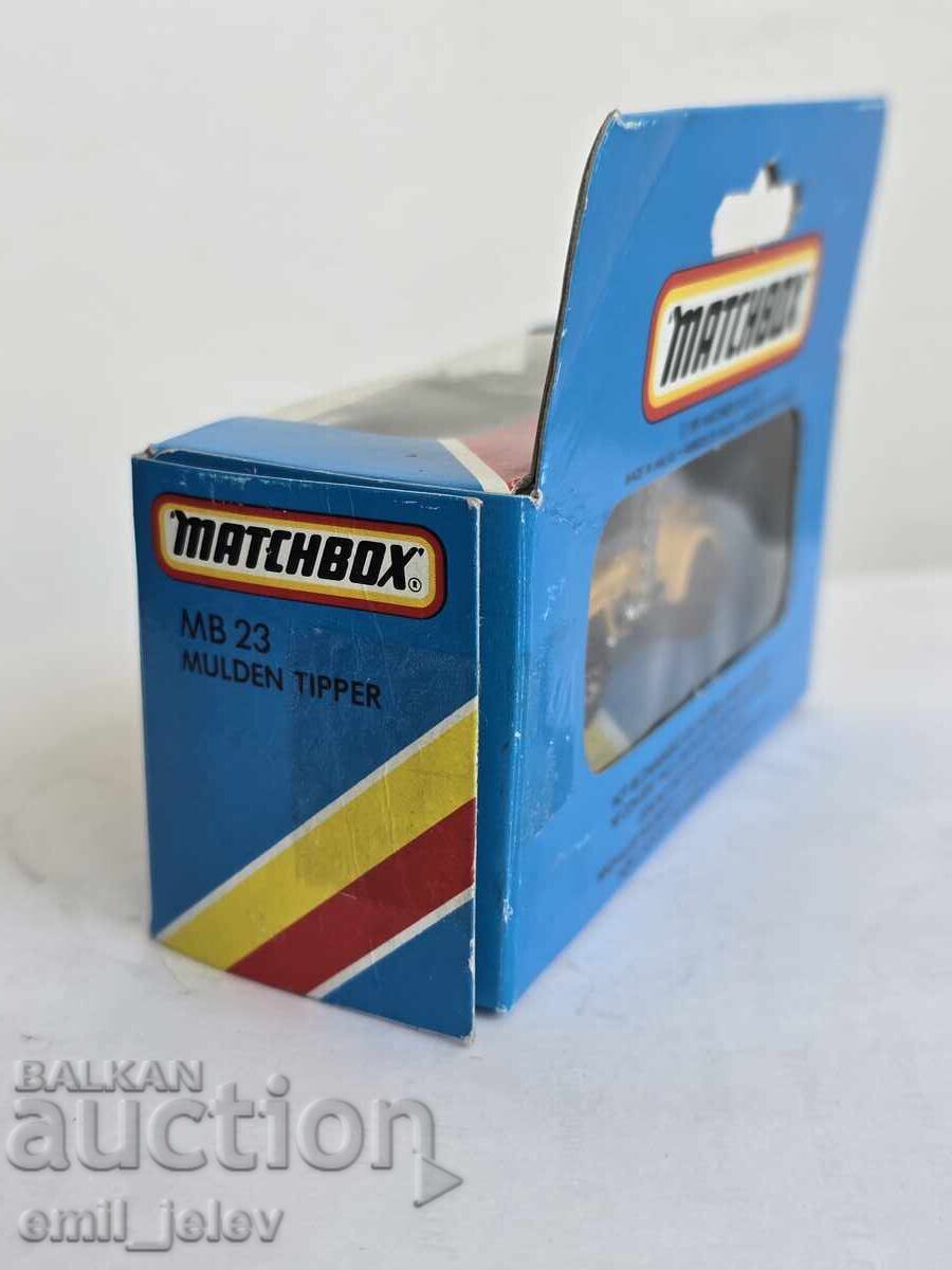 MATCHBOX  MB 23 Peterbilt Tipper Truck YELLOW - 5