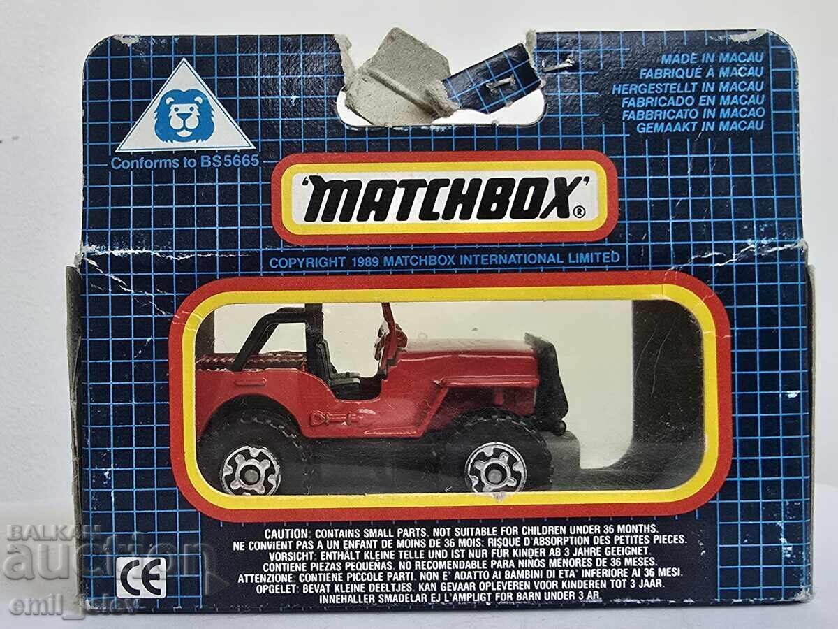 Аукцион MATCHBOX  MB 56 Jeep 4x4 Golden Eagle Red Body