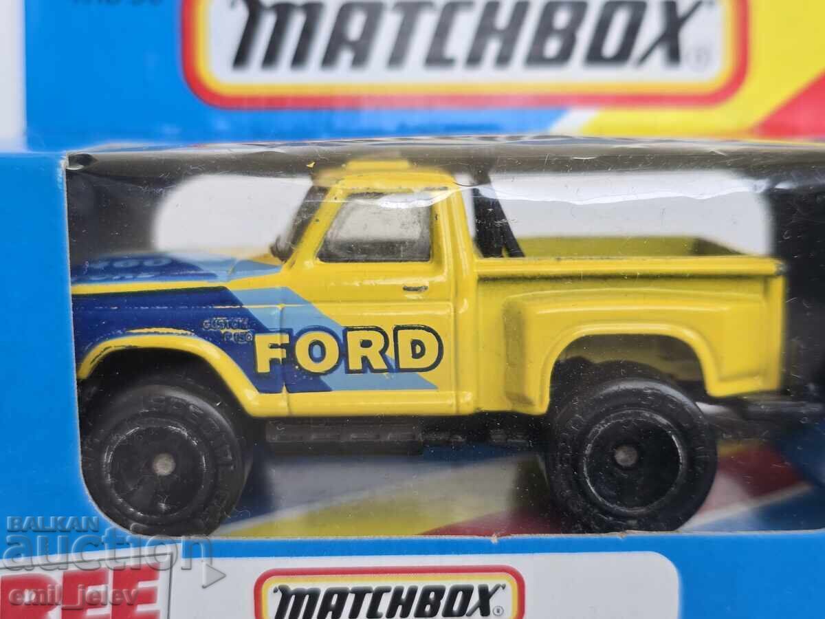 MATCHBOX  MB 53 Ford Flareside PickUp Yellow с цена 20.00 лв. | € 10.23
