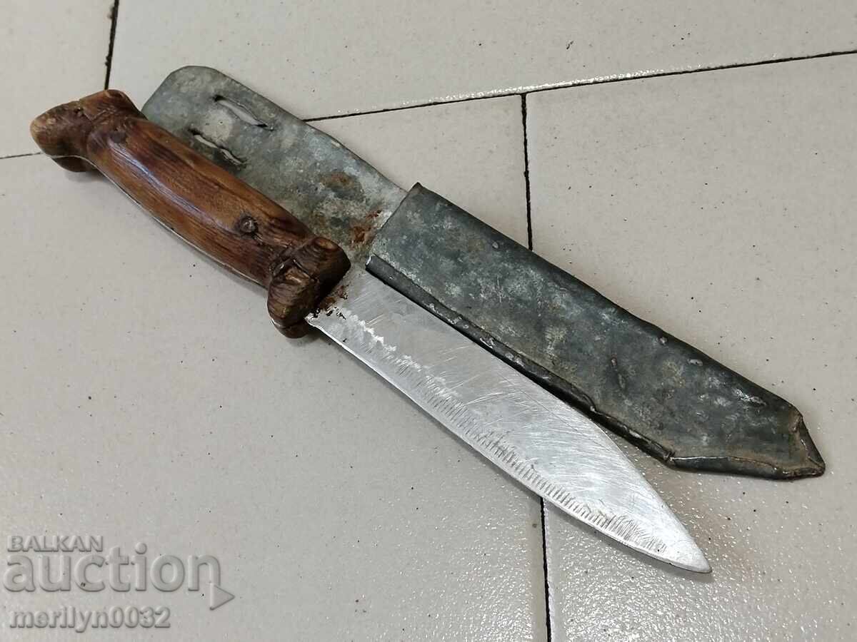Delivery of Bulgarian hunting knife with sheath and engraving