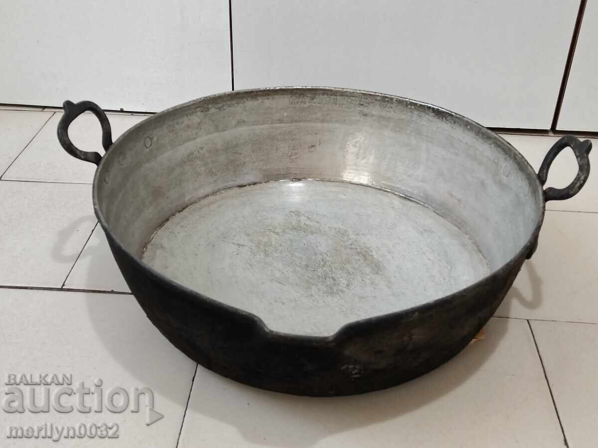 Copper tray, household vessel, copper, blue with price 135.00 BGN | € 69.02