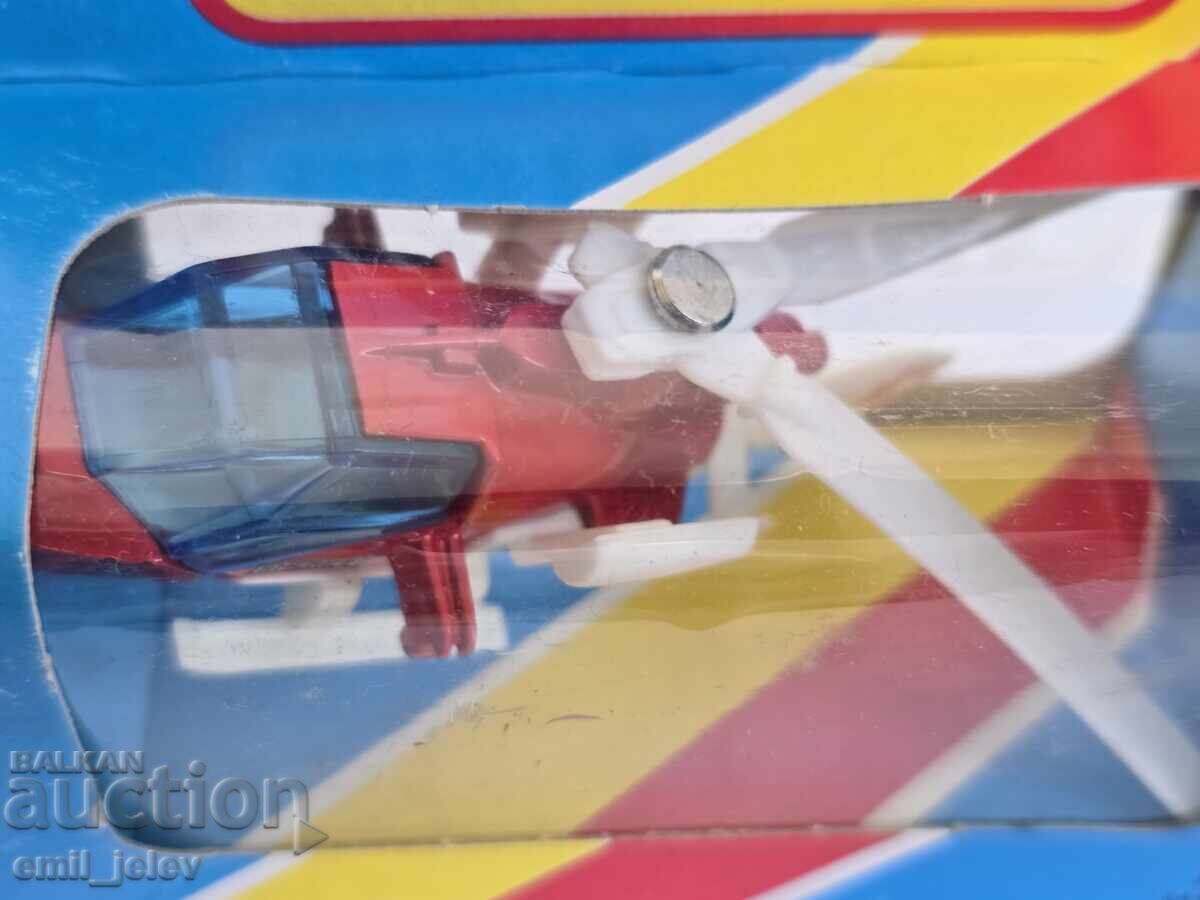 MATCHBOX MB 57 Elicopter de Misiune Roșu Avion - 6