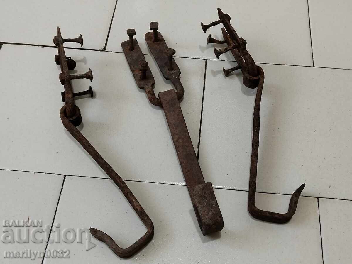 Три броя куки ченгели от талига  ченгел ковано желязо с цена 48.00 лв. | € 24.54