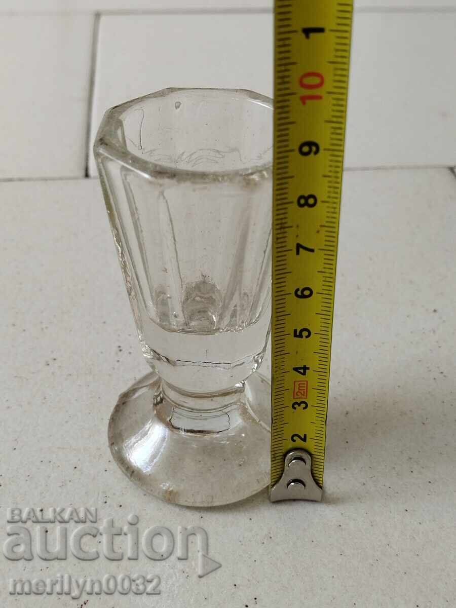 Livrarea Cupă medicală pentru spălarea ochilor