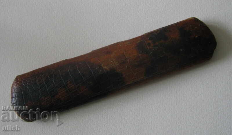 Old leather glasses case Old leather glasses case