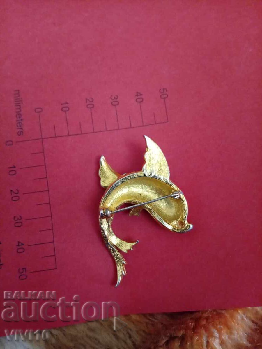 Αντίκα καρφίτσα σμάλτου με τιμή € 20.45 | 40.00 BGN Αντίκα καρφίτσα σμάλτου με τιμή € 20.45 | 40.00 BGN