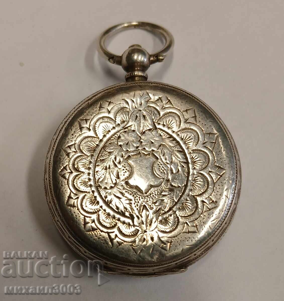 ΑΡΧΑΙΟ ΓΥΝΑΙΚΕΙΟ ΑΣΗΜΕΝΙΟ ΤΣΕΠΕΛΙ ΩΡΟΛΟΪ 19ος ΑΙΩΝΑΣ ΜΕ ΚΛΕΙΔΙ με τιμή 250.00 BGN | € 127.82 ΑΡΧΑΙΟ ΓΥΝΑΙΚΕΙΟ ΑΣΗΜΕΝΙΟ ΤΣΕΠΕΛΙ ΩΡΟΛΟΪ 19ος ΑΙΩΝΑΣ ΜΕ ΚΛΕΙΔΙ με τιμή 250.00 BGN | € 127.82