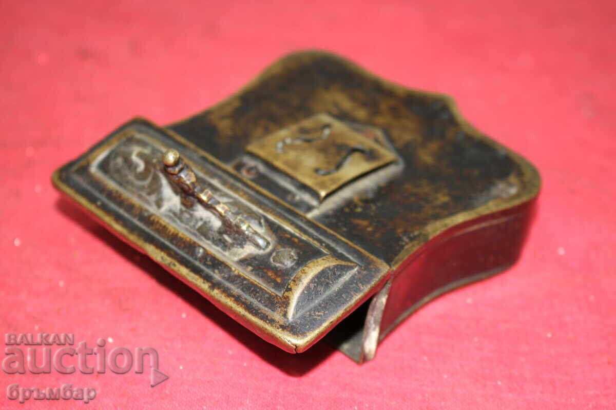 Ottoman bronze engraved powder flask - 7