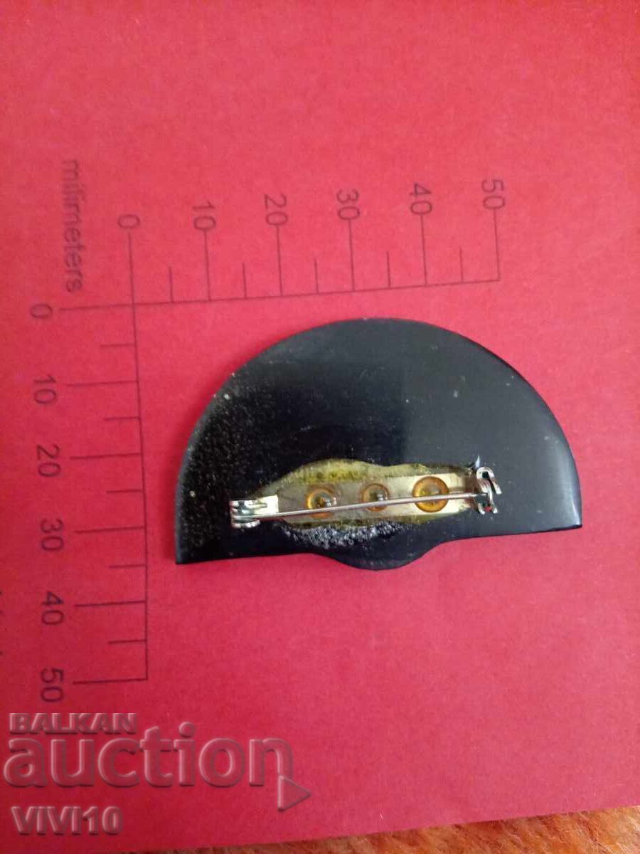 Αντίκα καρφίτσα με τιμή € 15.34 | 30.00 BGN Αντίκα καρφίτσα με τιμή € 15.34 | 30.00 BGN