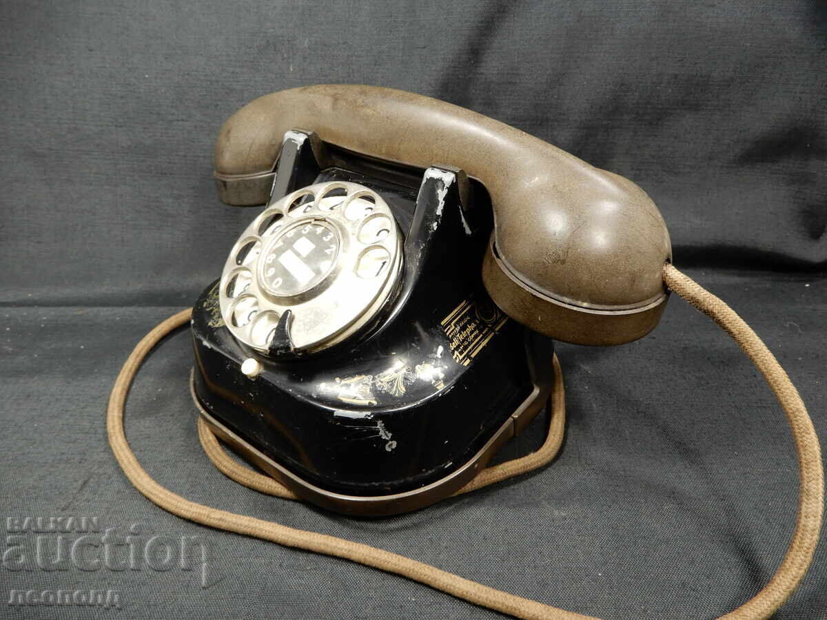 TELEFON VECHI RETRO METAL CU DISC cu preț 80.00 BGN | € 40.90