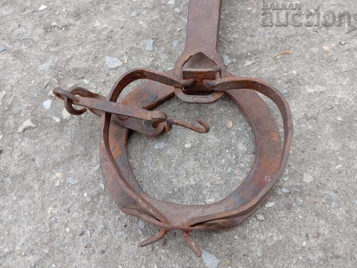 vintage wrought iron trap for squirrels golden ferrets WORKING - 5