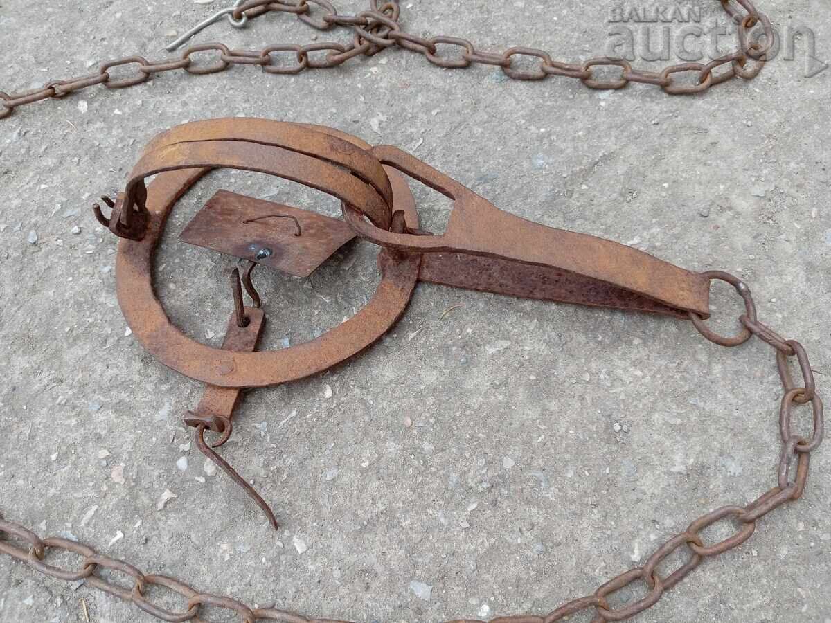 Vechi capcană de lup forjată cu preț 65.00 BGN | € 33.23