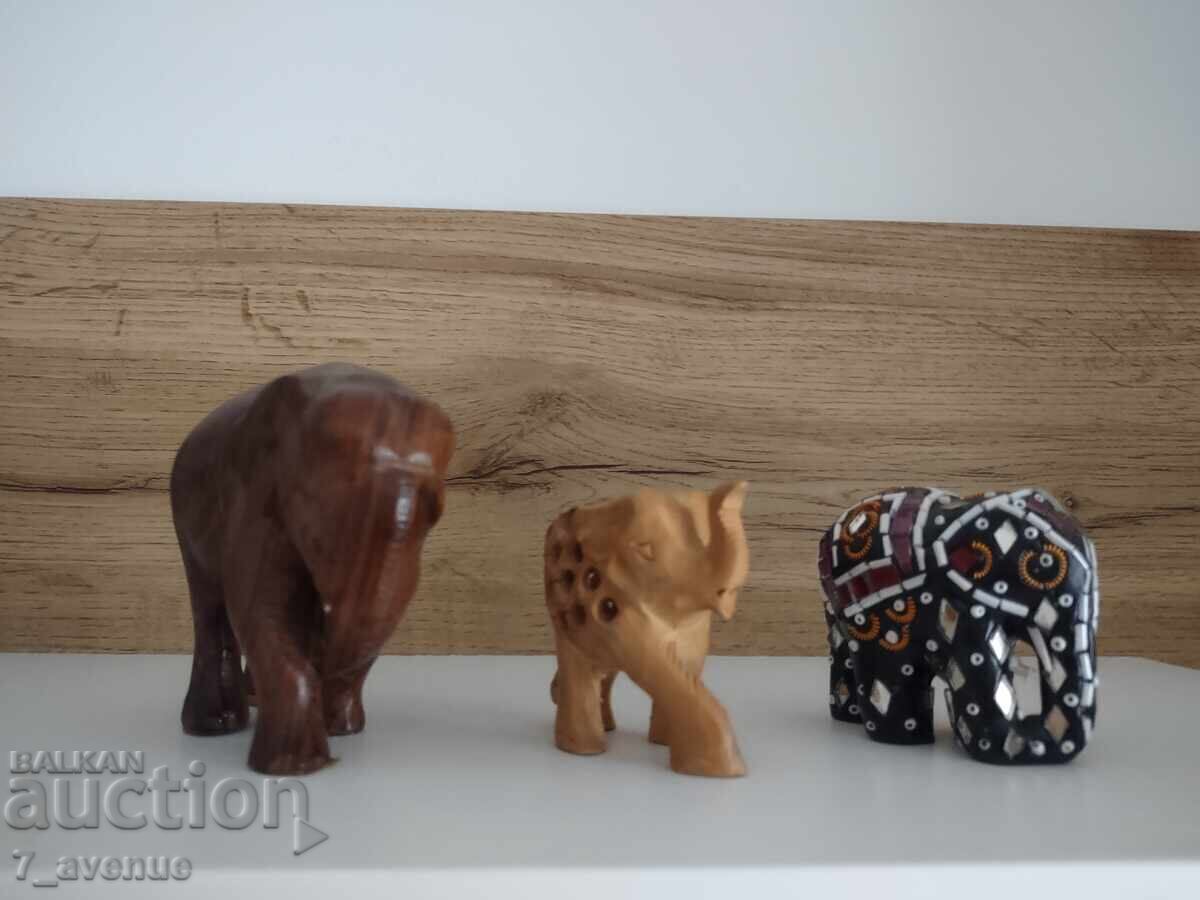 Auction Elephant decoration, elephants, 3 pieces, noble wood Auction Elephant decoration, elephants, 3 pieces, noble wood