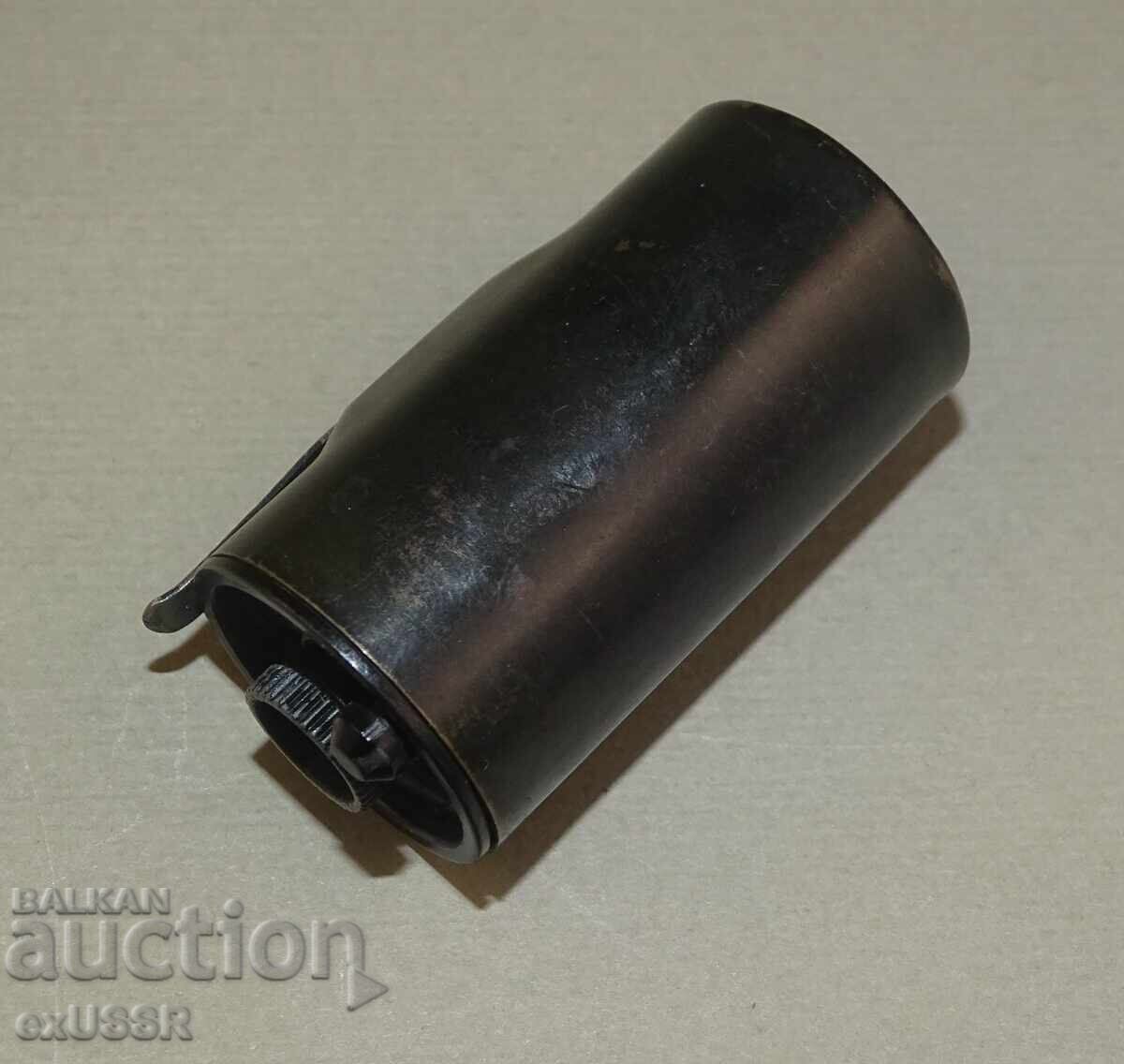 Casetă metalică rolă pentru film 35mm LEICA LEITZ WETZLAR LEICA - 5 Casetă metalică rolă pentru film 35mm LEICA LEITZ WETZLAR LEICA - 5