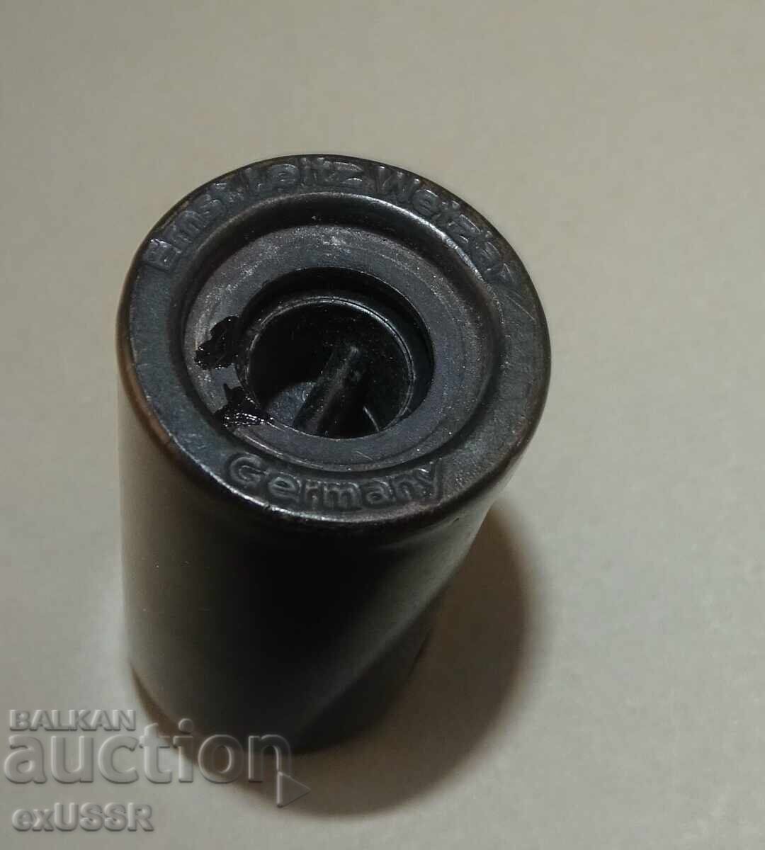 Casetă metalică rolă pentru film 35mm LEICA LEITZ WETZLAR LEICA - 7 Casetă metalică rolă pentru film 35mm LEICA LEITZ WETZLAR LEICA - 7