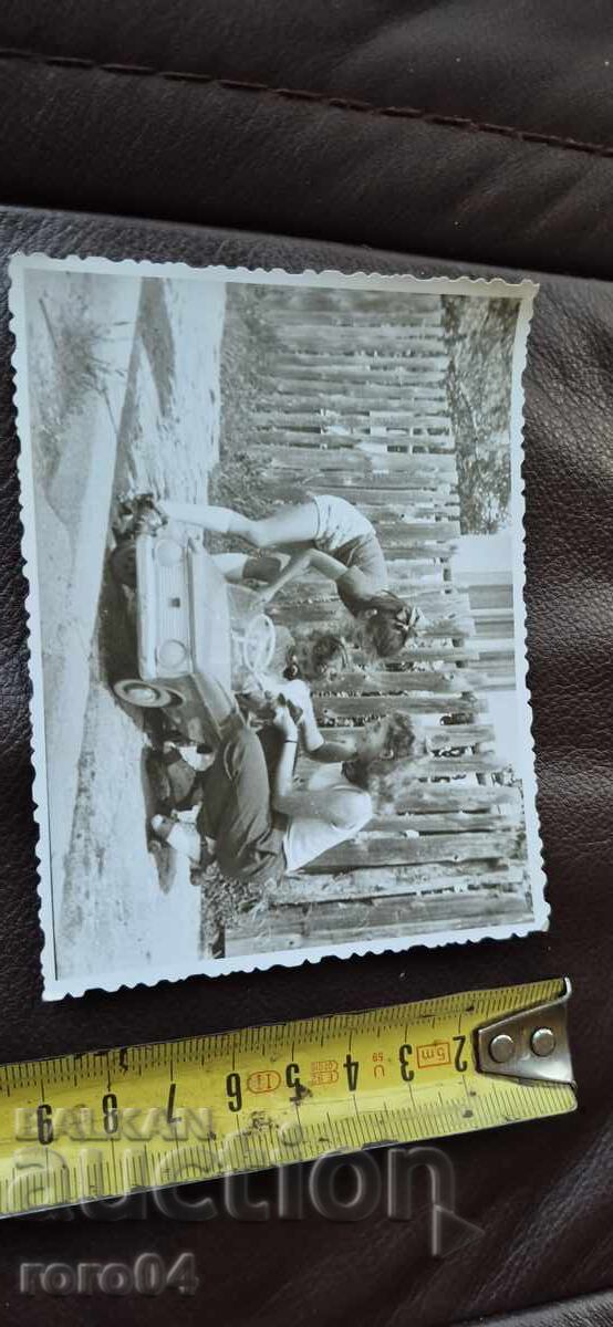 ΜΟΣΚΒΙΤΣ - ΣΟΣ. ΛΑΜΑΡΙΝΕΝΑ ΚΟΛΑ - ΠΑΙΔΙΑ - 5 ΜΟΣΚΒΙΤΣ - ΣΟΣ. ΛΑΜΑΡΙΝΕΝΑ ΚΟΛΑ - ΠΑΙΔΙΑ - 5