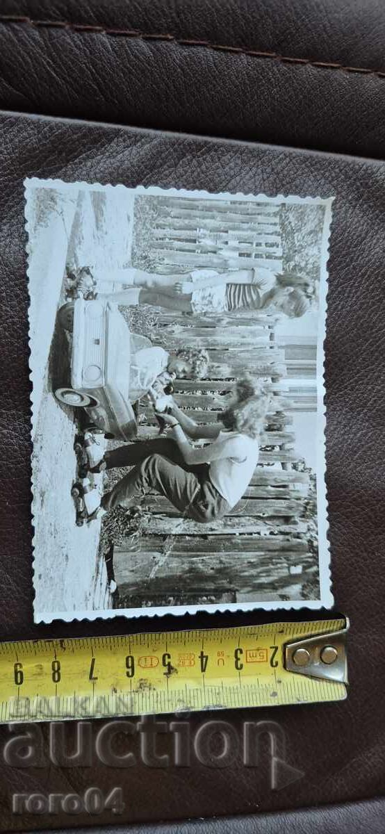 ΜΟΣΚΒΙΤΣ - ΣΟΣ. ΛΑΜΑΡΙΝΕΝΑ ΚΟΛΑ - ΠΑΙΔΙΑ - 5