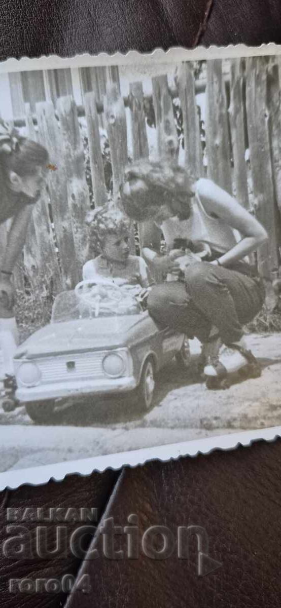 ΜΟΣΚΒΙΤΣ - ΣΟΣ. ΛΑΜΑΡΙΝΕΝΑ ΚΟΛΑ - ΠΑΙΔΙΑ - 7