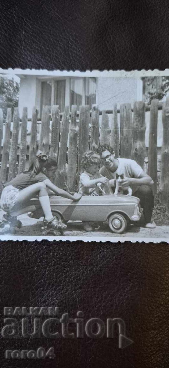 MOSKVICH - SOCIALIST SHEET METAL CAR - FOR CHILDREN with price 8.99 BGN | € 4.60