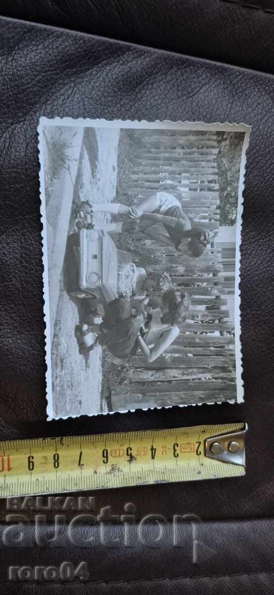 ΜΟΣΚΒΙΤΣ - ΣΟΣ. ΛΑΜΑΡΙΝΕΝΑ ΚΟΛΑ - ΠΑΙΔΙΑ - 5