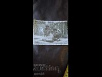 ΜΟΣΚΒΙΤΣ - ΣΟΣ. ΛΑΜΑΡΙΝΕΝΑ ΚΟΛΑ - ΠΑΙΔΙΑ