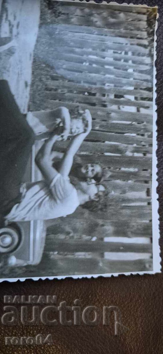 ΜΟΣΚΒΙΤΣ - ΣΟΣ. ΛΑΜΑΡΙΝΕΝΑ ΚΟΛΑ - ΠΑΙΔΙΑ - 7 ΜΟΣΚΒΙΤΣ - ΣΟΣ. ΛΑΜΑΡΙΝΕΝΑ ΚΟΛΑ - ΠΑΙΔΙΑ - 7