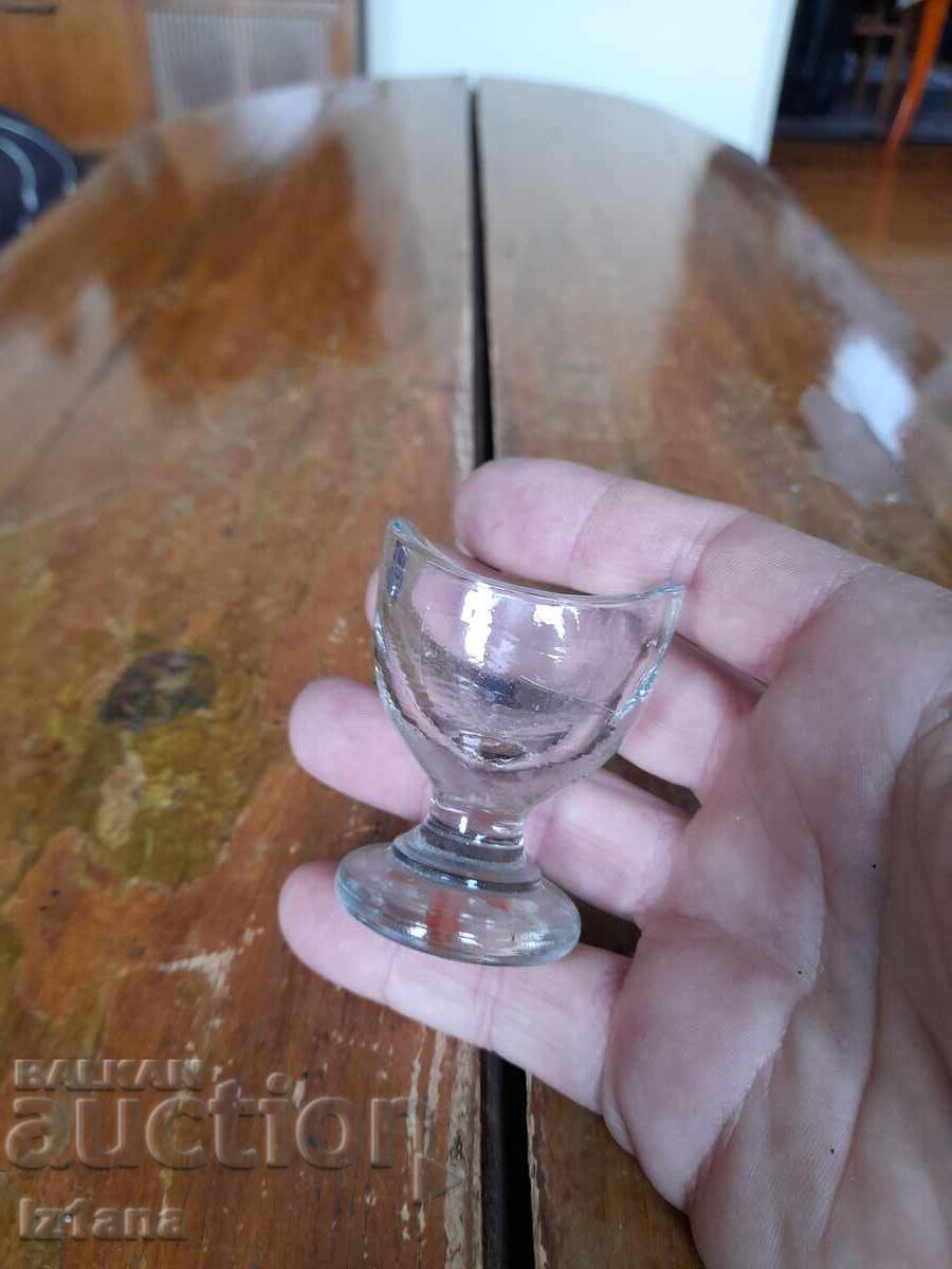 Παλιό φλιτζάνι για πλύσιμο ματιών με τιμή 27.00 BGN | € 13.80