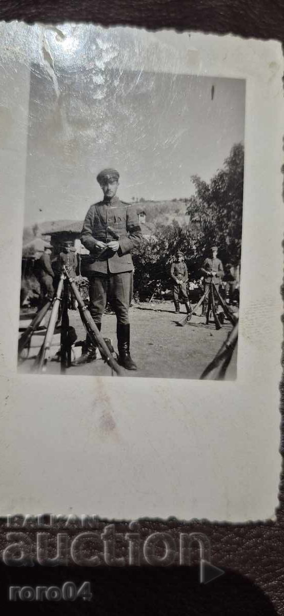 ΑΞΙΩΜΑΤΙΚΟΣ - ΟΠΛΑ - ΚΑΤΑΥΛΙΣΜΟΣ - WW II με τιμή 9.99 BGN | € 5.11