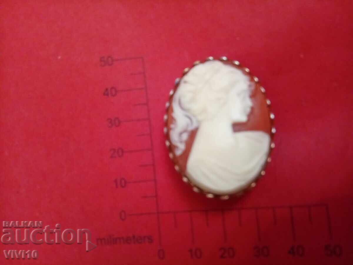 Antique brooch, cameo