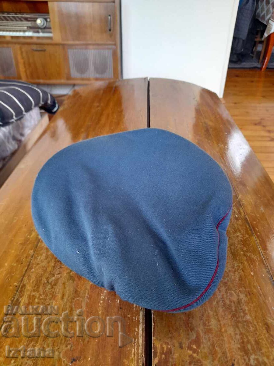 Доставка на Стара Милиционерска фуражка