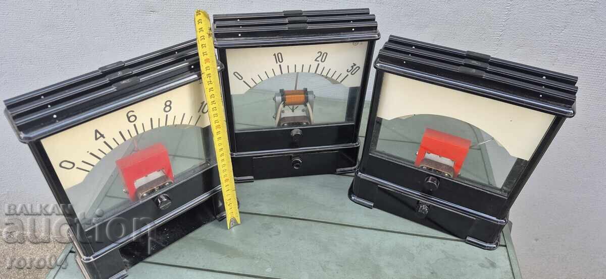 OLD SOCIALIST TEACHING AIDS FROM THE PHYSICS CLASSROOM - 6