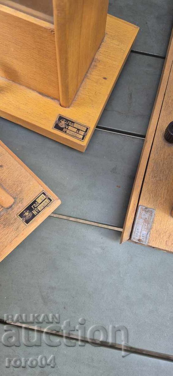 VECHI INSTRUMENTE DE ÎNVĂȚĂMÂNT SOCIALISTE DIN CABINETUL DE FIZICĂ - 5