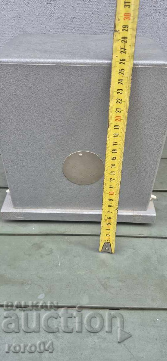 Livrarea APARAT SOCIAL VECHI DIN CABINETUL DE FIZICĂ