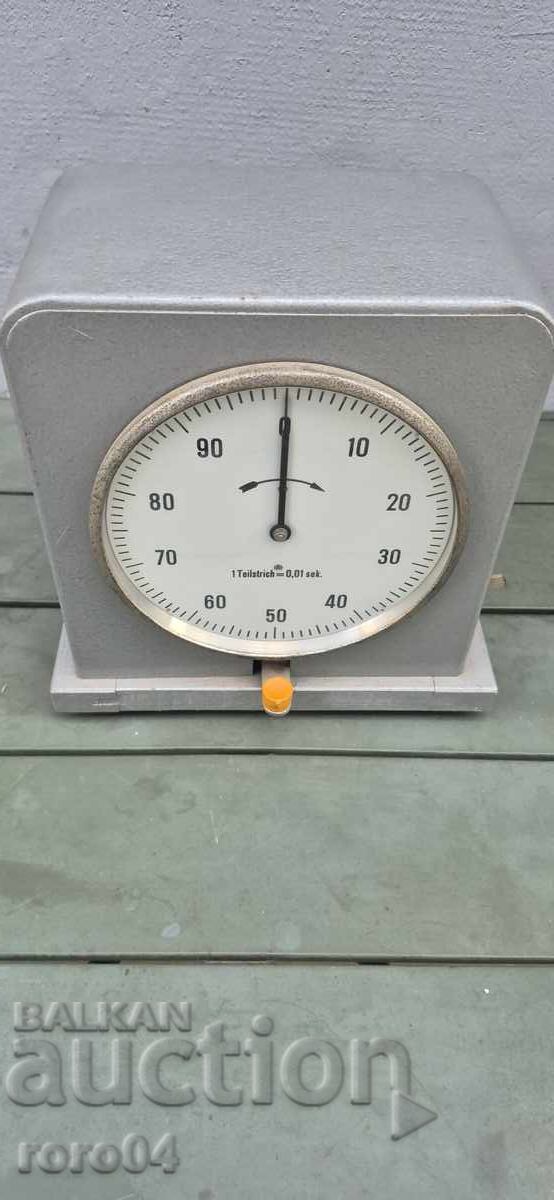 APARAT SOCIAL VECHI DIN CABINETUL DE FIZICĂ