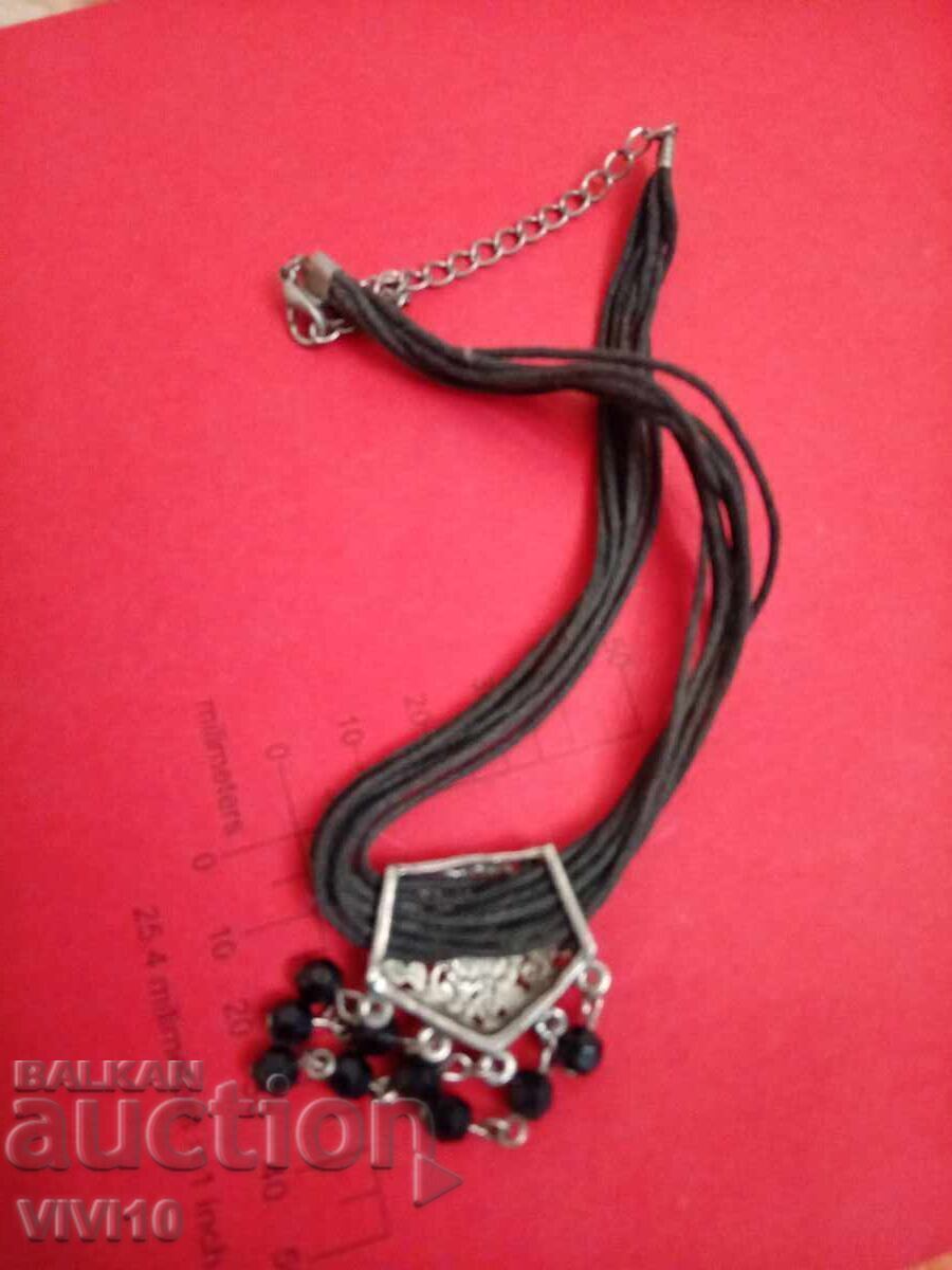 Старинно колие, емаил с цена € 20.45 | 40.00 лв. Старинно колие, емаил с цена € 20.45 | 40.00 лв.